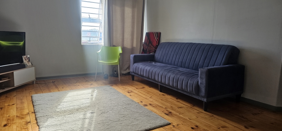 1 Bedroom Property for Sale in Middedorp Western Cape